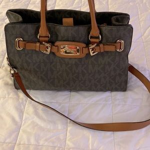 Michael Kors Hamilton Signature Leather Bag Brown Medium